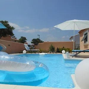 https://chambre-dhotes-dans-villa-diane.fr-provencehotel.com